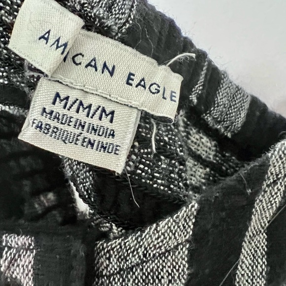 AMERICAN EAGLE Plaid Button Front Crop Top - Picture 4 of 5